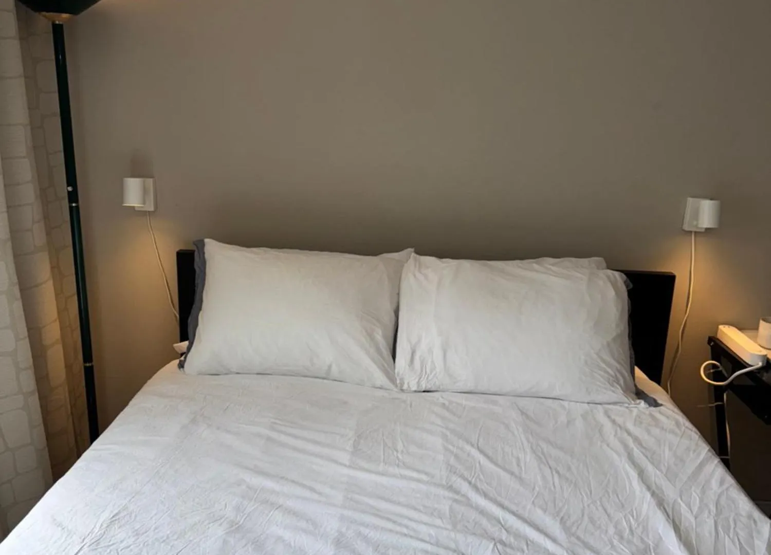 Homestay Queen Room, Downtown Toronto, Near Subway, Cn Tower Canada