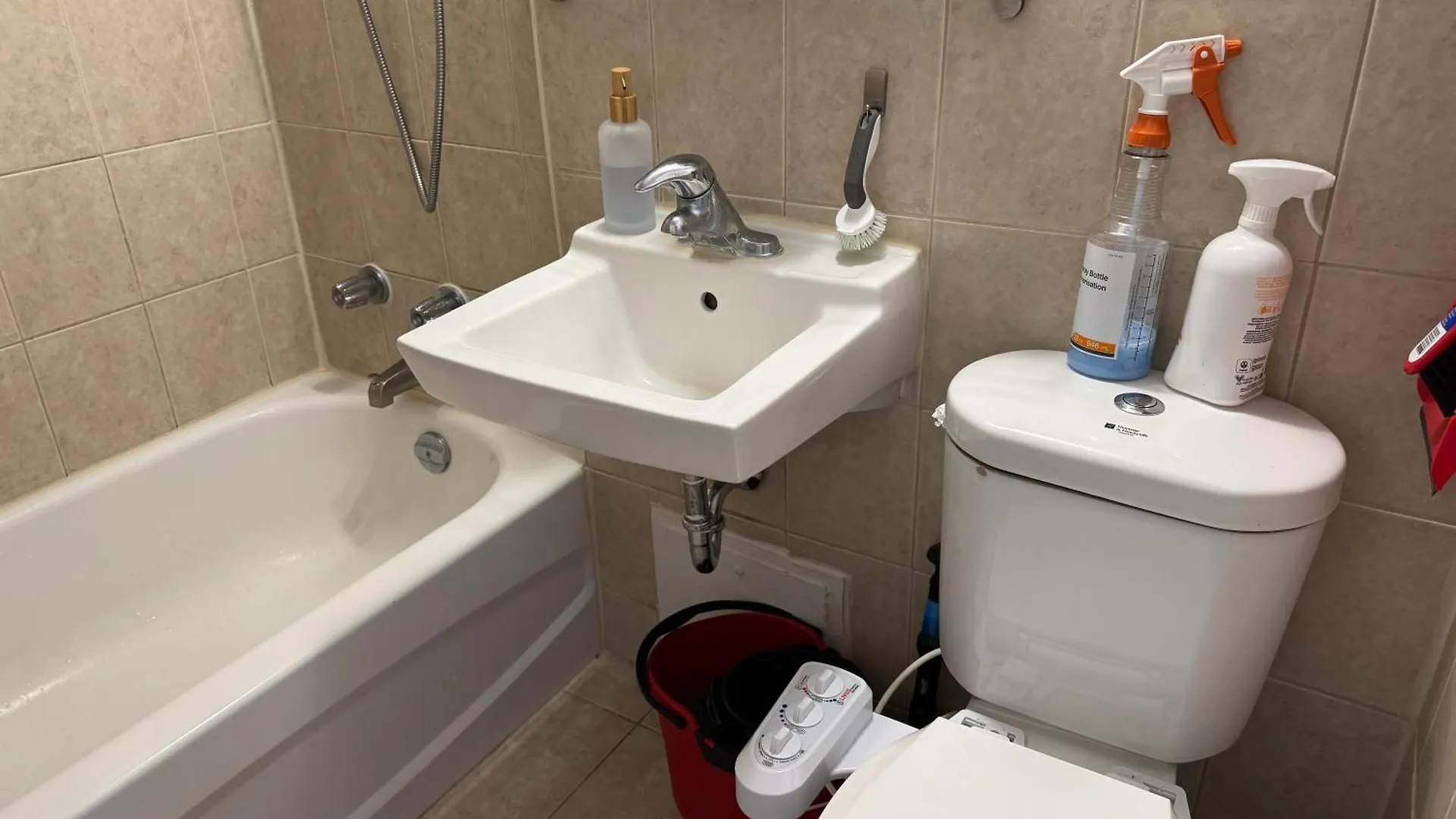 Δωμάτια σε οικογενειακή κατοικία Queen Room, Downtown Toronto, Near Subway, Cn Tower Καναδάς